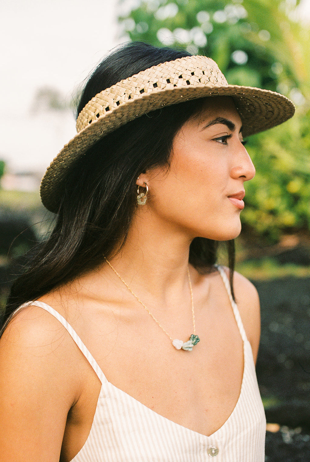 Gold Filled Floating Three Jade Crown Flower Ombre 18"